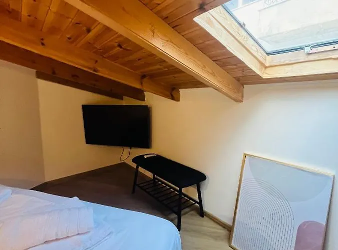 τwisted Loft