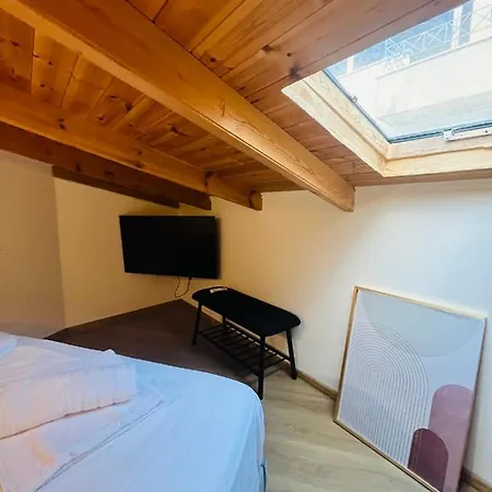 τwisted Loft