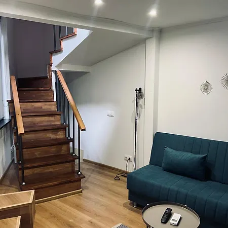 τwisted Loft